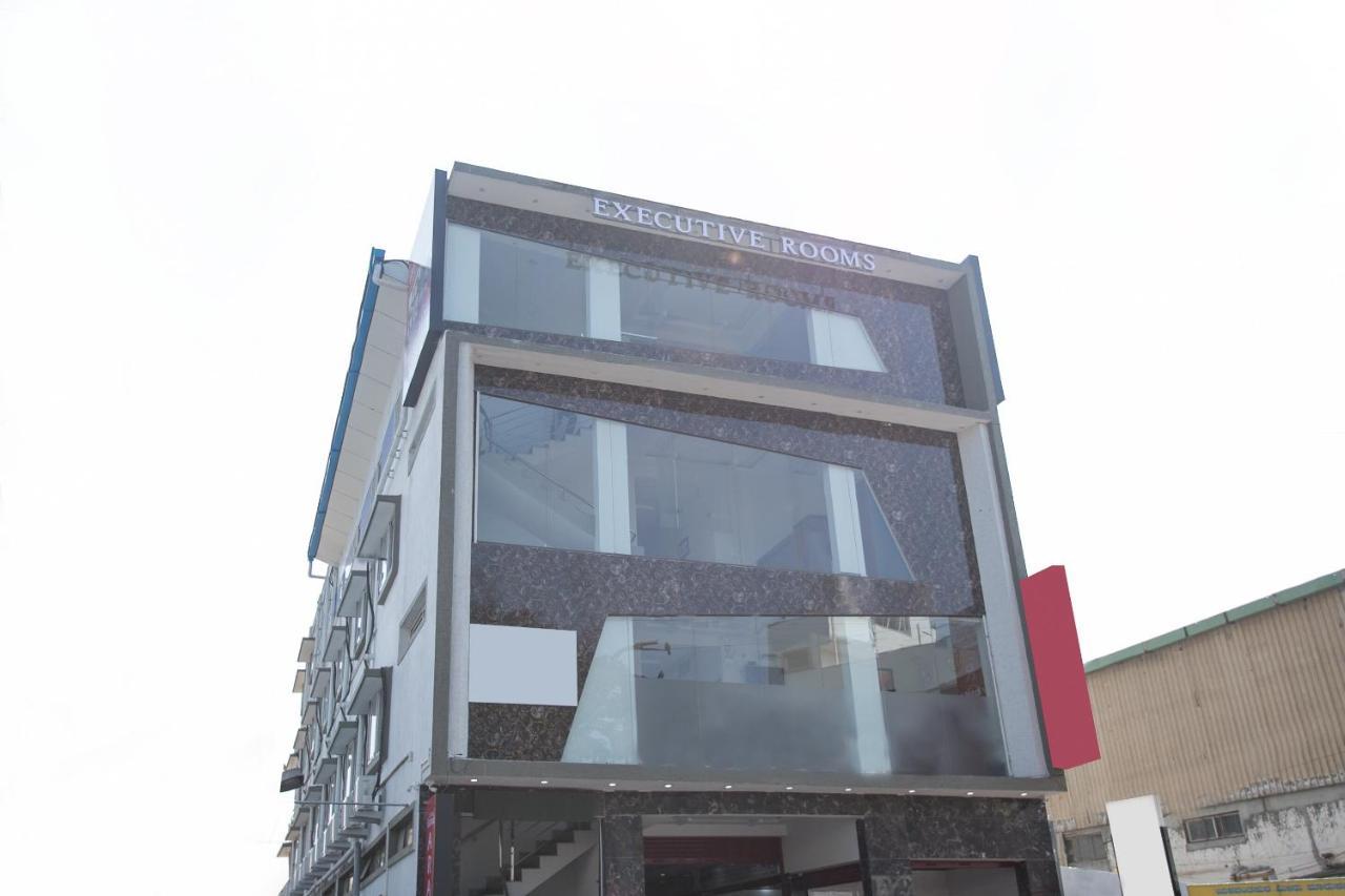 Oyo 11097 Hotel Grand Arabian Μπανγκαλόρ Εξωτερικό φωτογραφία